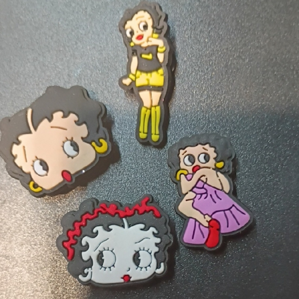 Betty Boop Colorful Pin Set